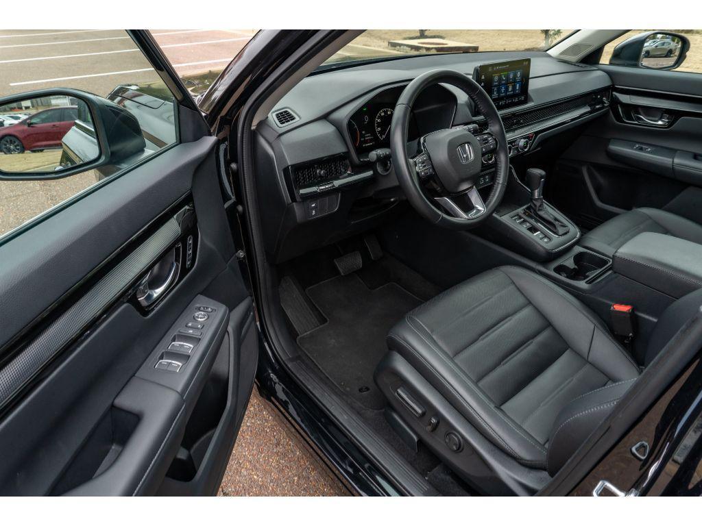 used 2025 Honda CR-V car, priced at $31,731