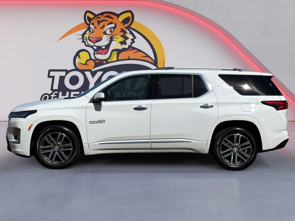 used 2022 Chevrolet Traverse car, priced at $35,992