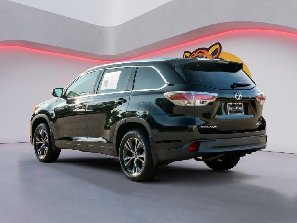 used 2016 Toyota Highlander car, priced at $16,378