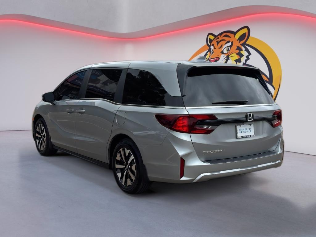 used 2025 Honda Odyssey car, priced at $39,290
