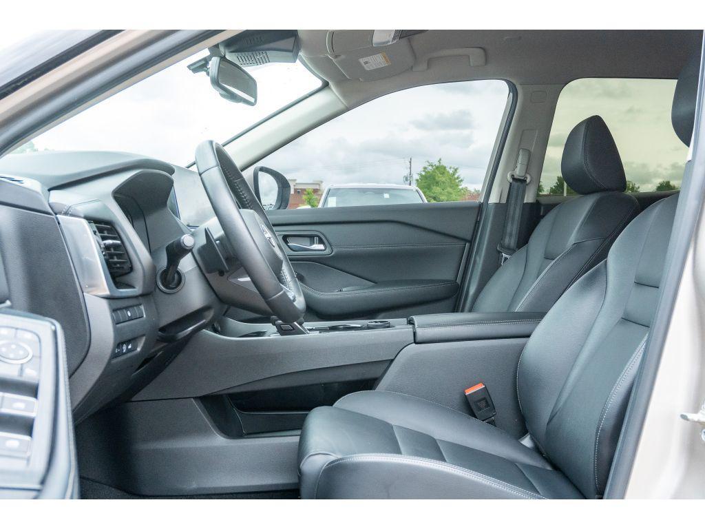 used 2024 Nissan Rogue car, priced at $27,096
