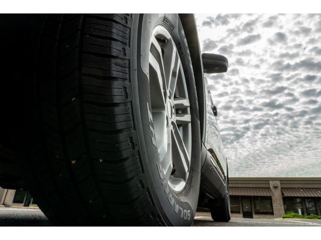 used 2024 Ford Explorer car, priced at $26,334