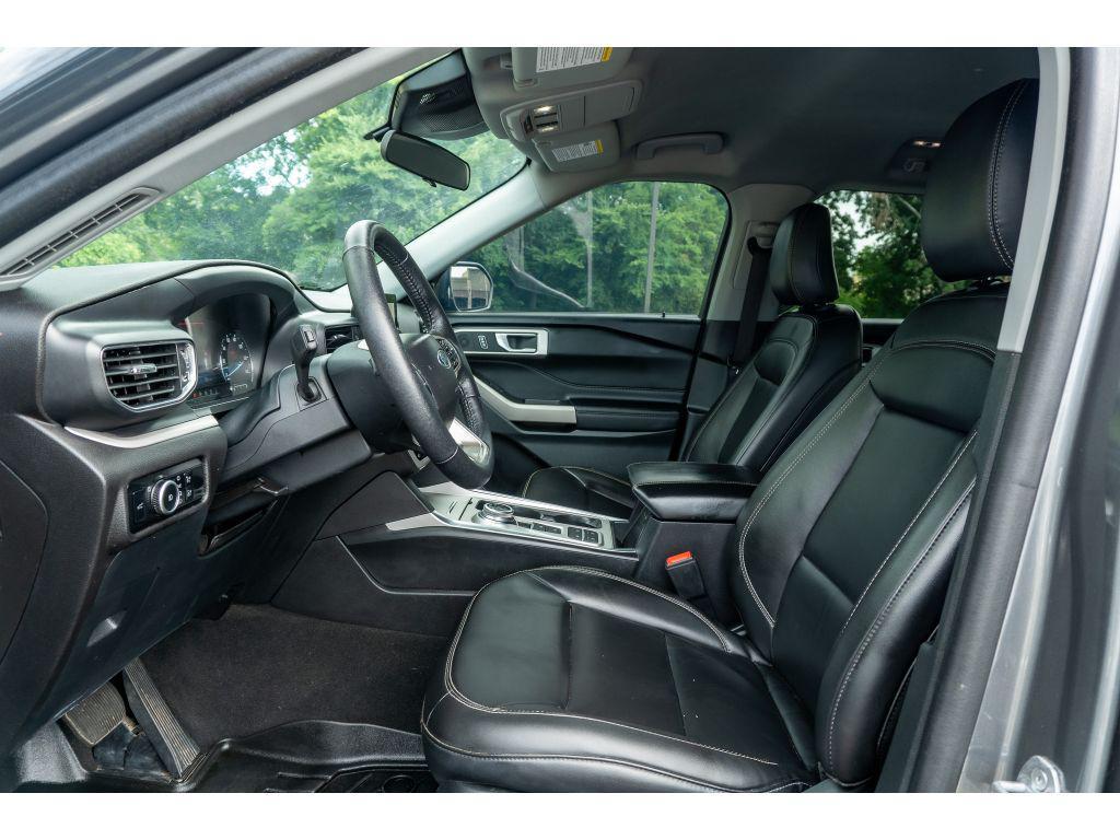 used 2024 Ford Explorer car, priced at $26,334