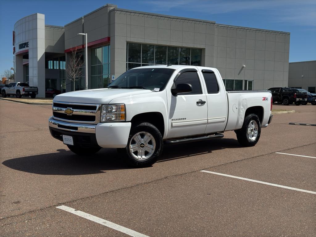 used 2011 Chevrolet Silverado 1500 car, priced at $8,900
