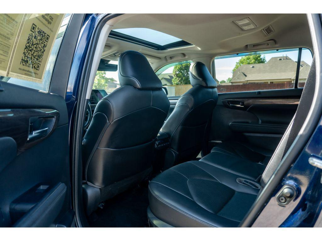 used 2021 Toyota Highlander car, priced at $29,320