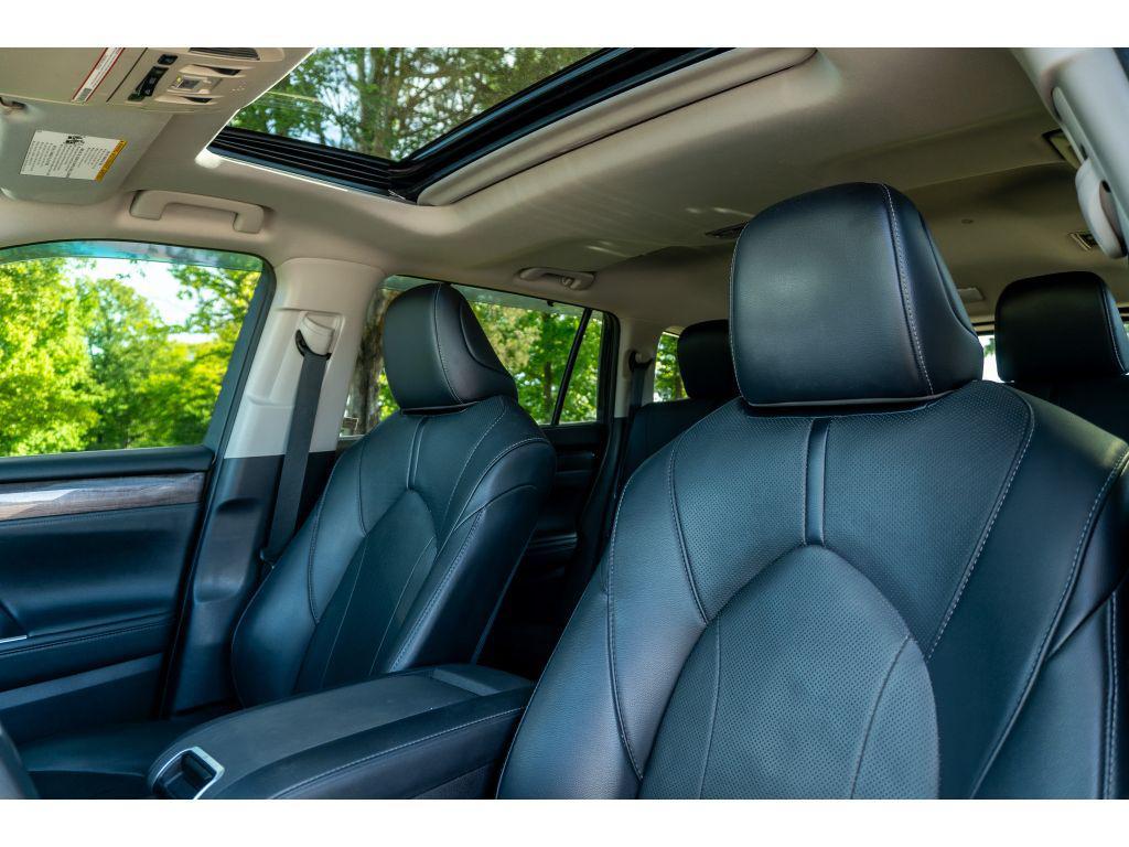 used 2021 Toyota Highlander car, priced at $29,320