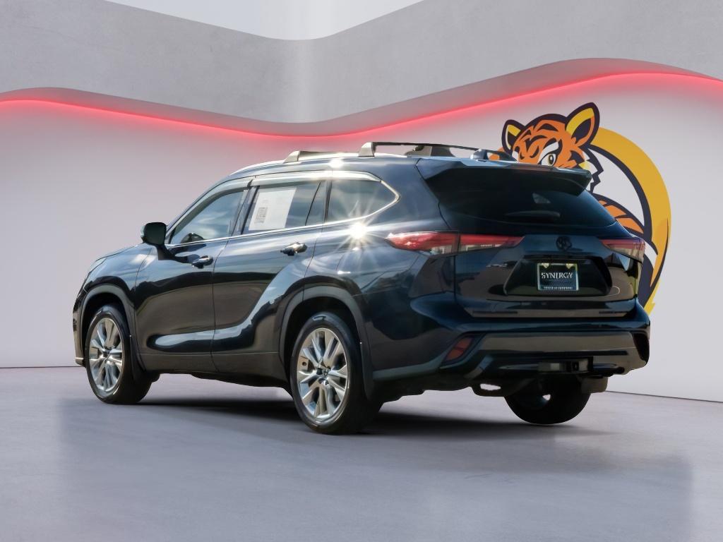 used 2021 Toyota Highlander car, priced at $29,320
