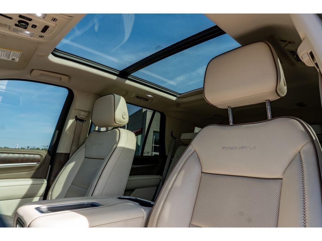 used 2024 GMC Yukon car, priced at $61,106