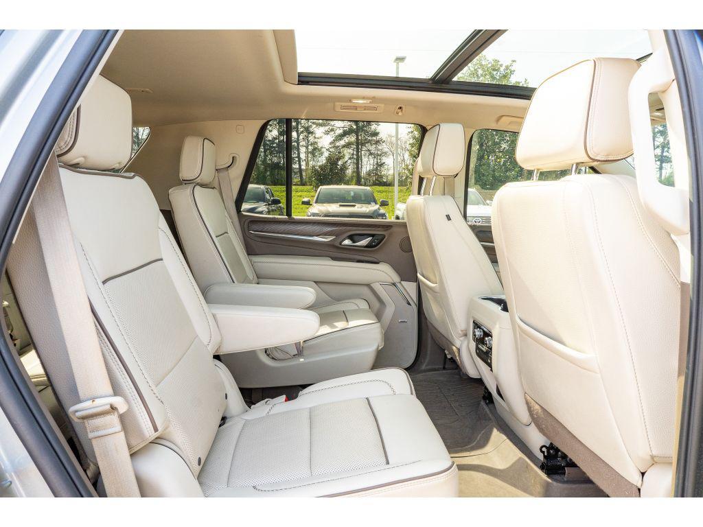 used 2024 GMC Yukon car, priced at $61,106