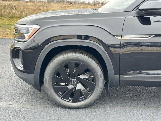 new 2026 Volkswagen Atlas Cross Sport car, priced at $44,215