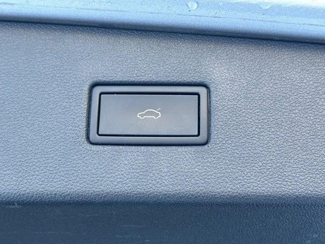 used 2022 Volkswagen Tiguan car, priced at $22,158