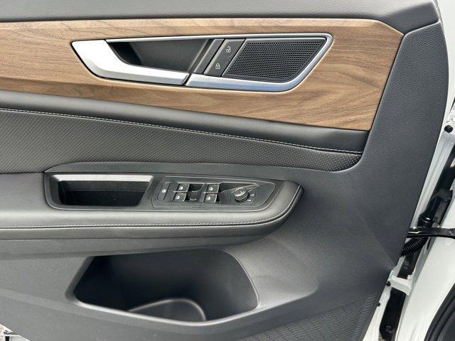 new 2026 Volkswagen Atlas car, priced at $39,703