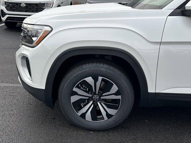 new 2026 Volkswagen Atlas car, priced at $39,703