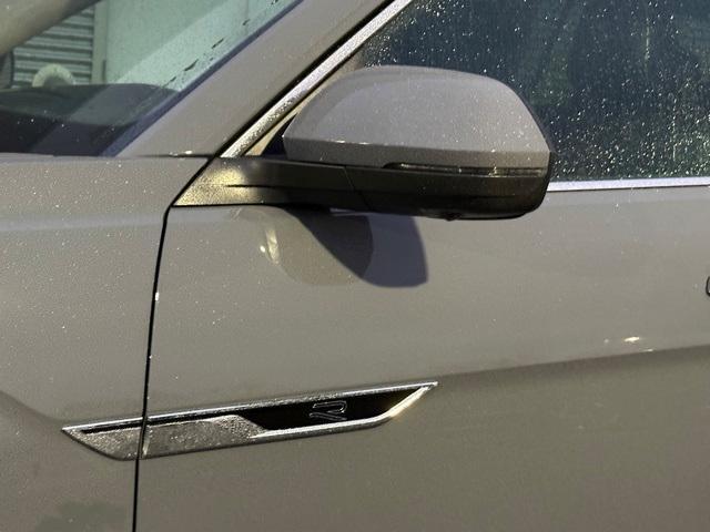 new 2026 Volkswagen Atlas car, priced at $52,288