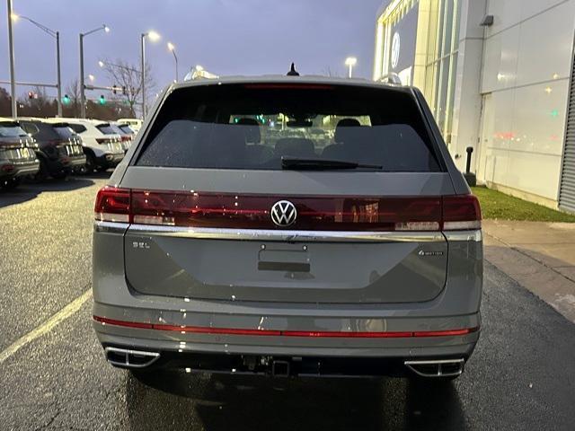 new 2026 Volkswagen Atlas car, priced at $52,288
