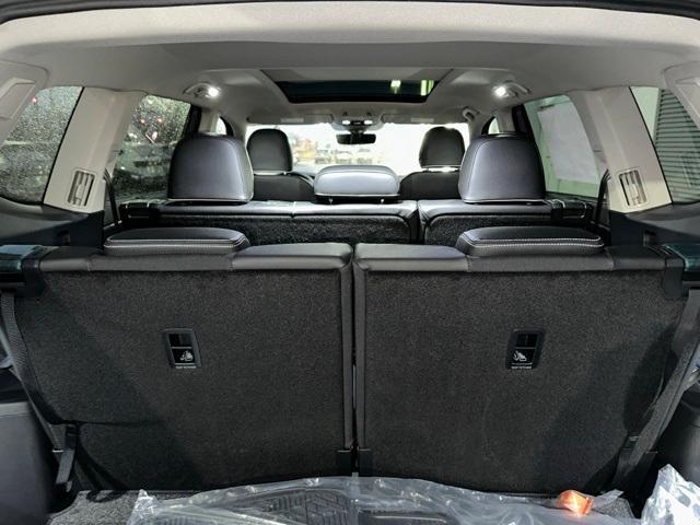 new 2026 Volkswagen Atlas car, priced at $52,288