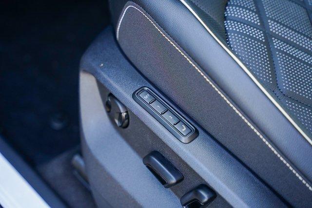 new 2026 Volkswagen Atlas car, priced at $52,396