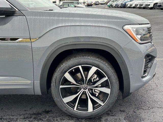 new 2026 Volkswagen Atlas car, priced at $50,986