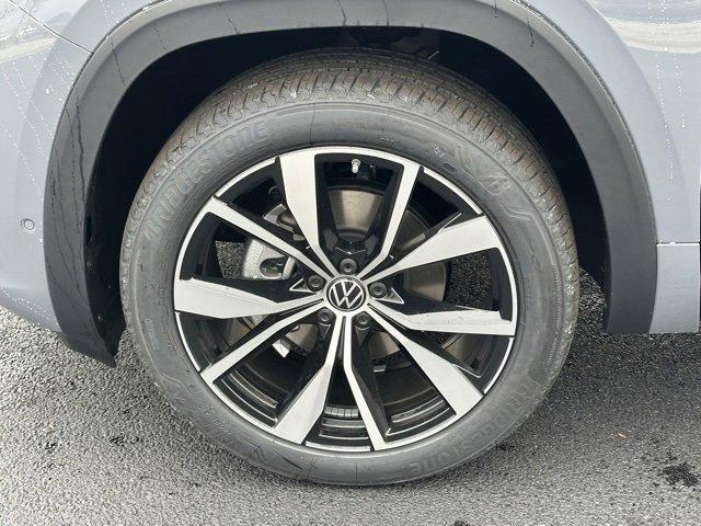 new 2026 Volkswagen Atlas car, priced at $52,886