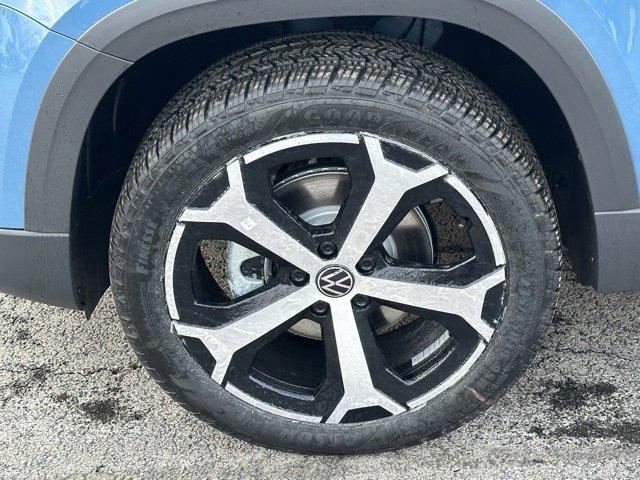 new 2026 Volkswagen Taos car, priced at $36,357