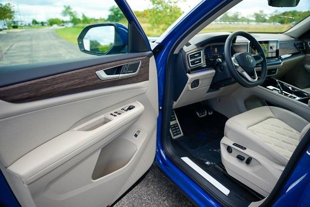 new 2026 Volkswagen Atlas car, priced at $52,739