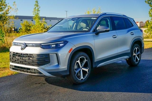 new 2025 Volkswagen Tiguan car, priced at $32,741