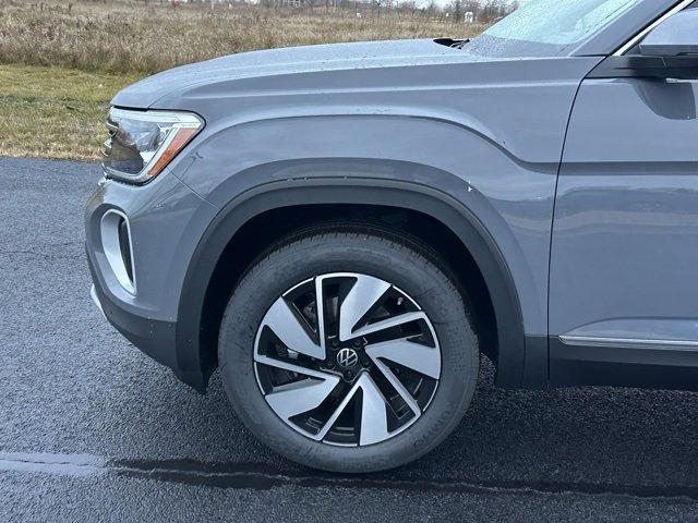 new 2026 Volkswagen Atlas car, priced at $48,041