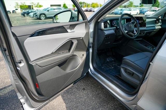 new 2025 Volkswagen Tiguan car, priced at $32,216