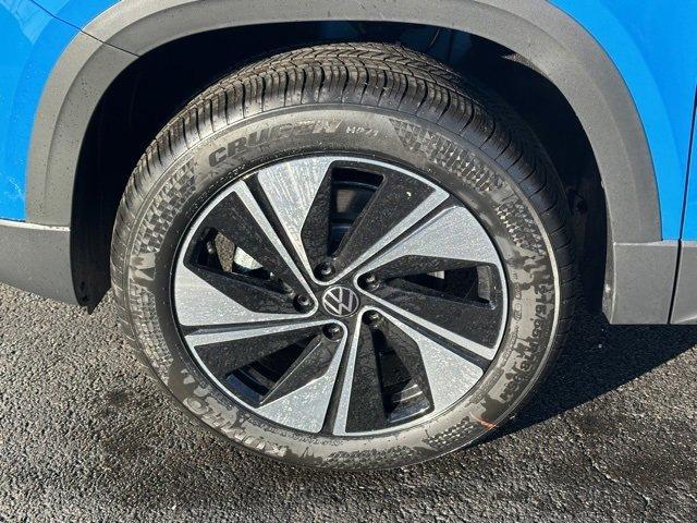 new 2026 Volkswagen Taos car, priced at $32,256