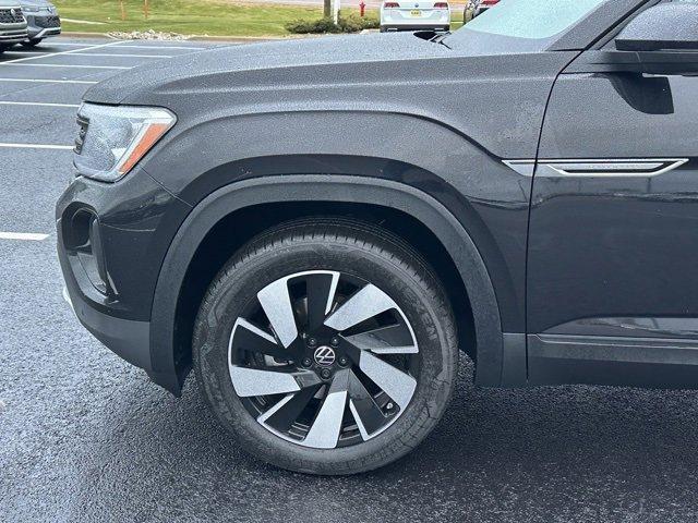 new 2026 Volkswagen Atlas Cross Sport car, priced at $43,703