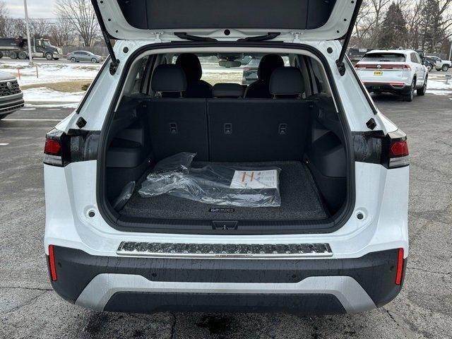 new 2026 Volkswagen Tiguan car, priced at $32,553