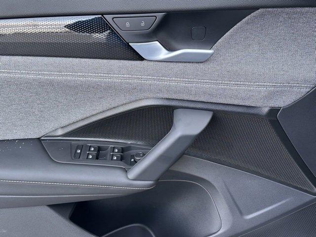 new 2026 Volkswagen Tiguan car, priced at $32,553