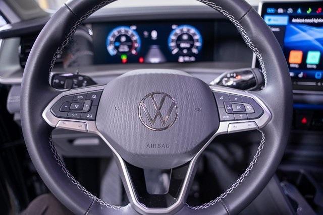 new 2025 Volkswagen Tiguan car, priced at $31,998