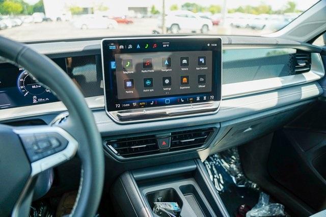 new 2025 Volkswagen Tiguan car, priced at $32,179