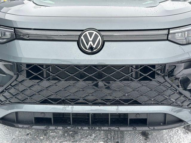 new 2026 Volkswagen Tiguan car, priced at $37,354
