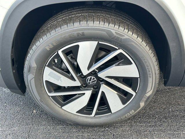 new 2026 Volkswagen Atlas car, priced at $48,041