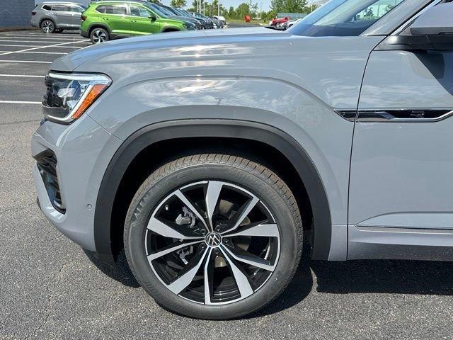 new 2026 Volkswagen Atlas car, priced at $52,531