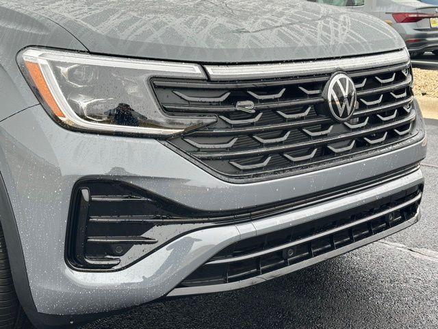 new 2026 Volkswagen Atlas Cross Sport car, priced at $48,025