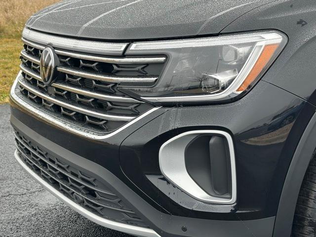 new 2026 Volkswagen Atlas car, priced at $44,076
