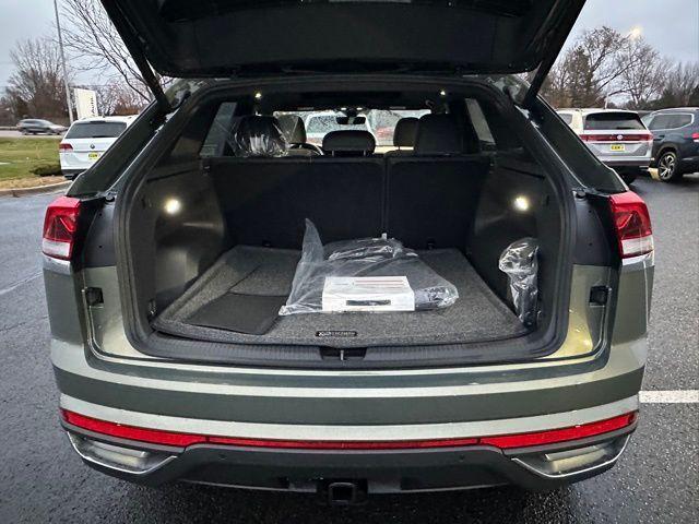 new 2026 Volkswagen Atlas Cross Sport car, priced at $43,215