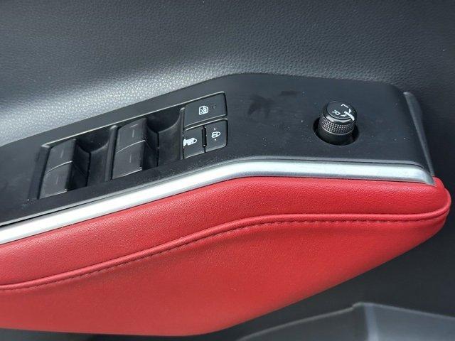 used 2021 Toyota Highlander car, priced at $31,422