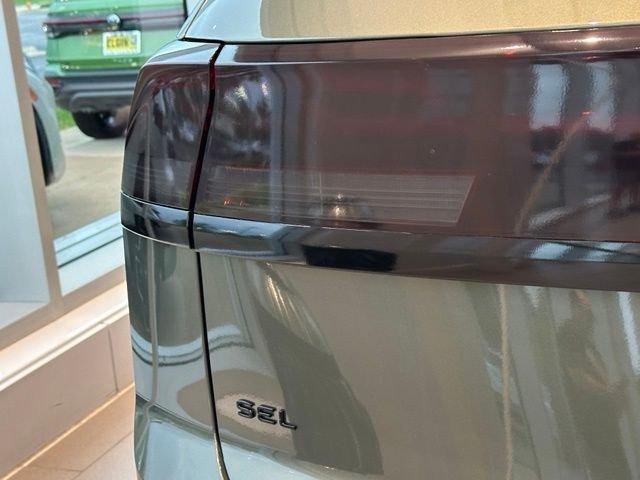 new 2026 Volkswagen Atlas Cross Sport car, priced at $53,523