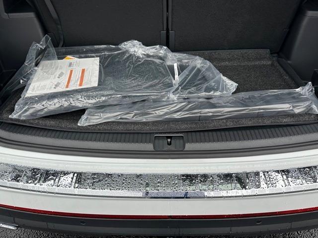 new 2026 Volkswagen Atlas car, priced at $48,041