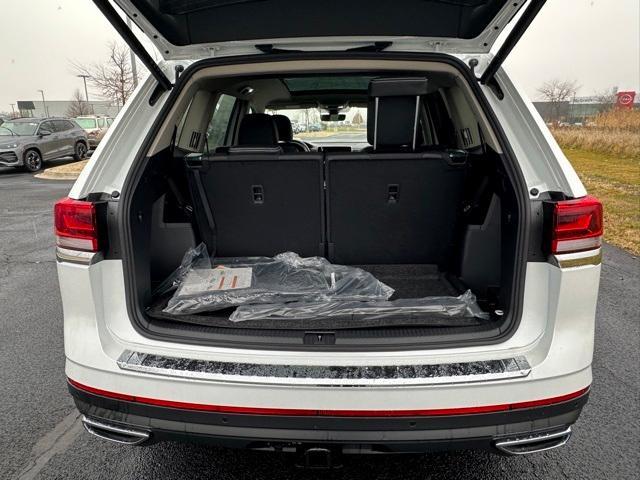 new 2026 Volkswagen Atlas car, priced at $48,041