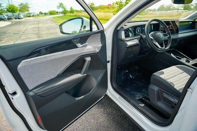 new 2025 Volkswagen Tiguan car, priced at $27,862