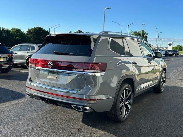 new 2026 Volkswagen Atlas car, priced at $51,302