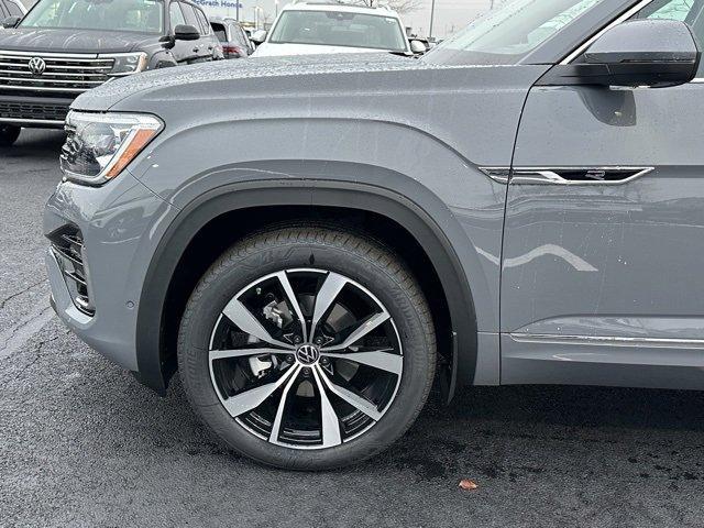 new 2026 Volkswagen Atlas car, priced at $52,618