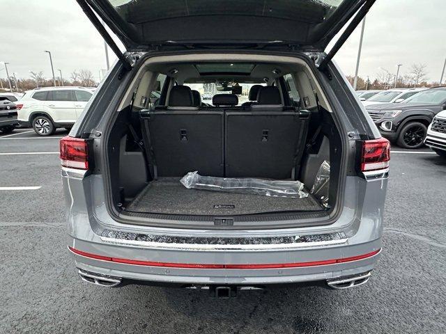 new 2026 Volkswagen Atlas car, priced at $52,618