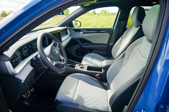 new 2025 Volkswagen Tiguan car, priced at $34,402