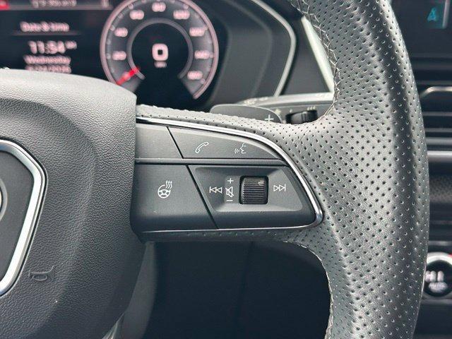 Audi SQ5 view 39